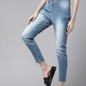 Roadster Women Skinny Fit Mid-Rise Clean Look Stretchable Cropped Jeans