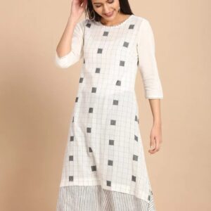 Imara Women Round Neck Printed Kurta