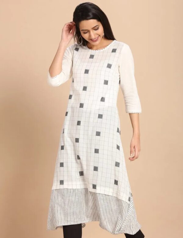 Imara Women Round Neck Printed Kurta