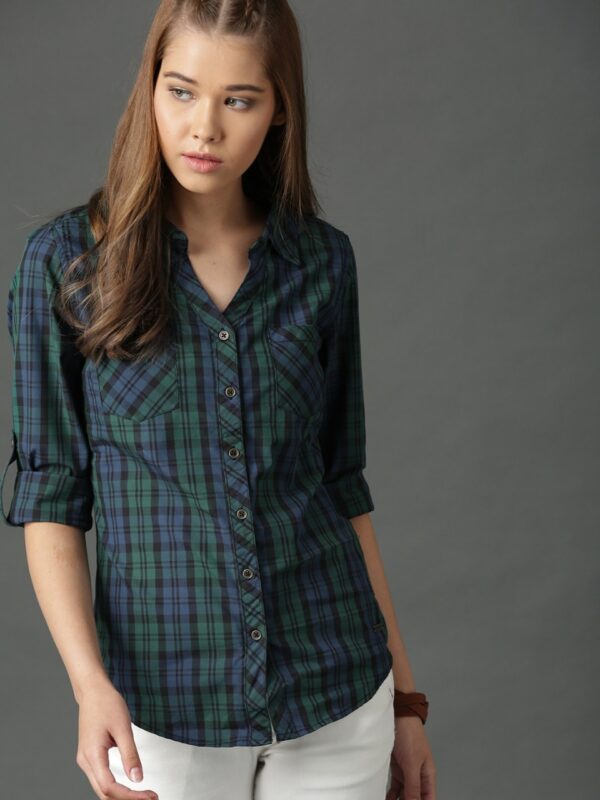 Roadster Women Slim Fit Checked Casual Shirt