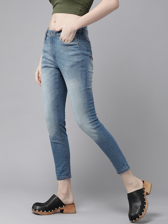 Roadster Women Skinny Fit Mid-Rise Clean Look Stretchable Cropped Jeans