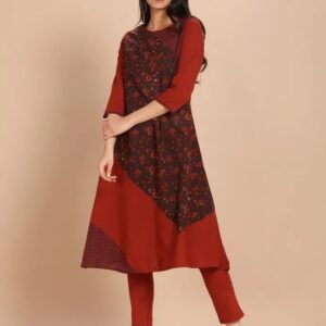 Imara Women Boat Neck Printed Kurta