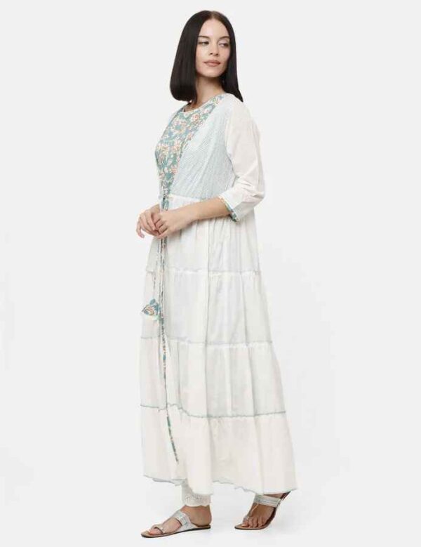 Imara Women Round Neck Printed Kurta