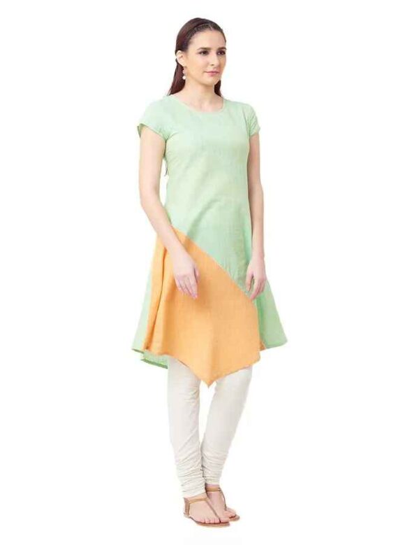 Imara Women Round Neck Solid Kurta