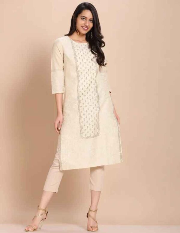 Imara Women Round Neck Printed Kurta