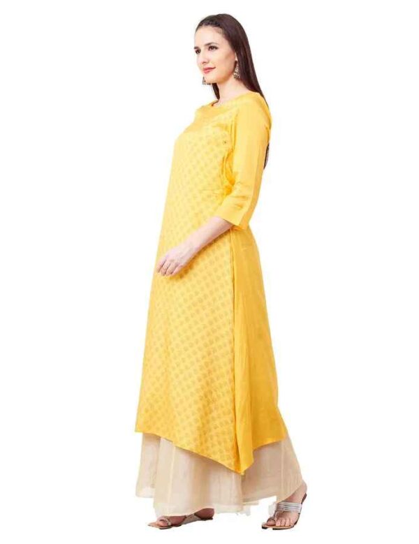 Imara Women Boat Neck Printed Kurta