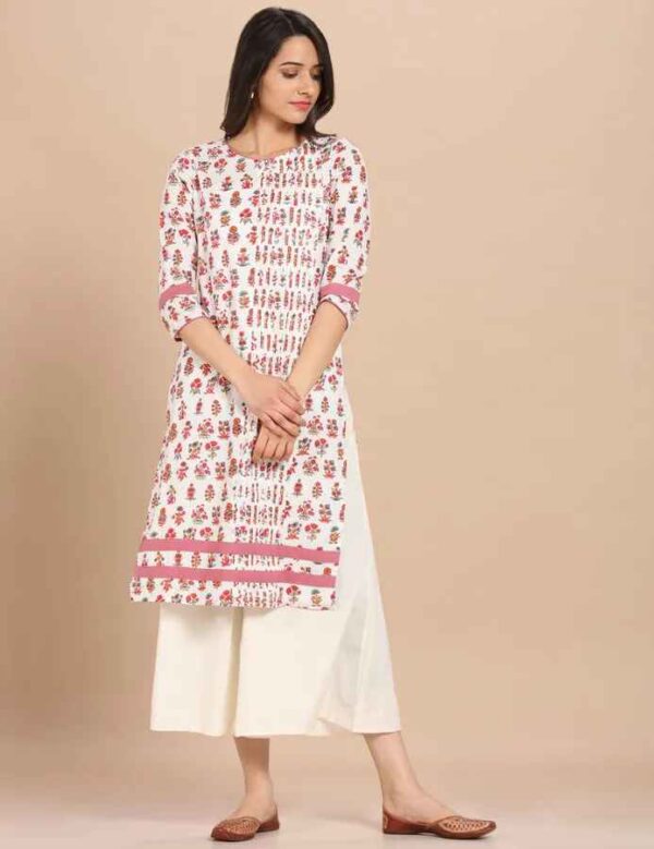 Imara Women Round Neck Printed Kurta