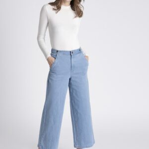 Chemistry Women Flared Stretchable Cropped Jeans