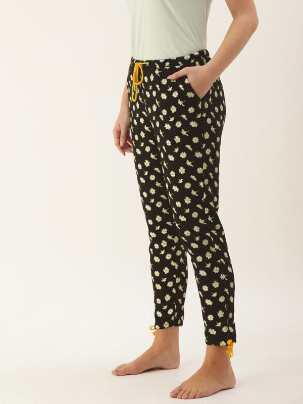 Dressberry  Women Floral Print Track Pants