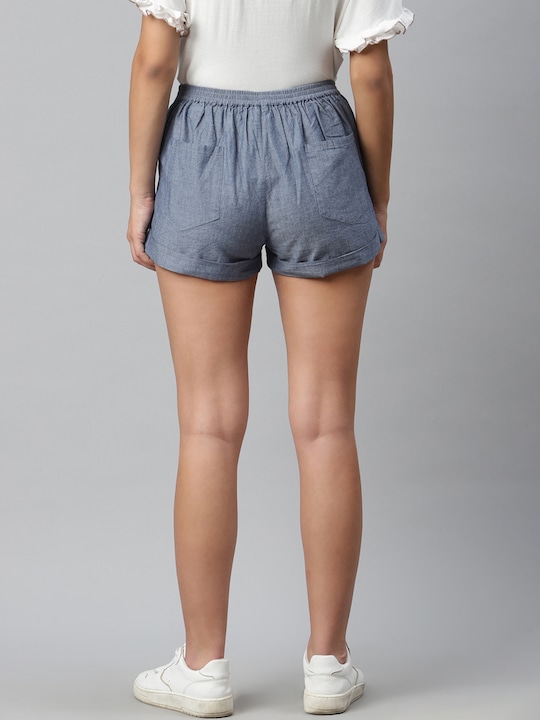 Roadster Women Solid Regular Fit Pure Cotton Chambray Shorts