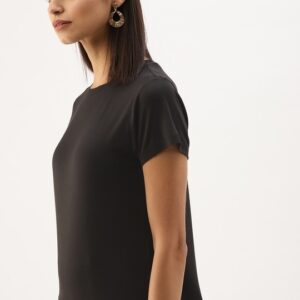 DressBerry Women Solid Round Neck T-shirt