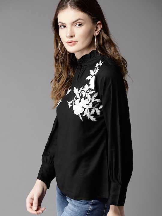 HERE&NOW Power Of Flower Embroidered Top