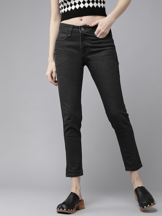 Roadster Women Skinny Fit Mid-Rise Clean Look Stretchable Cropped Jeans