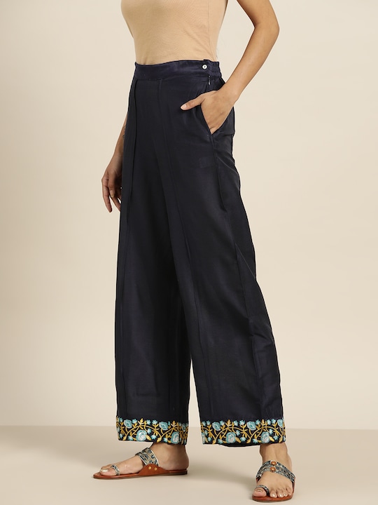 Sangria Women Solid Straight Palazzos