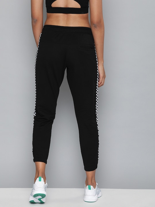 HRX by Hrithik Roshan Women Solid Regular Fit Lycra Lifestyle Cropped Joggers