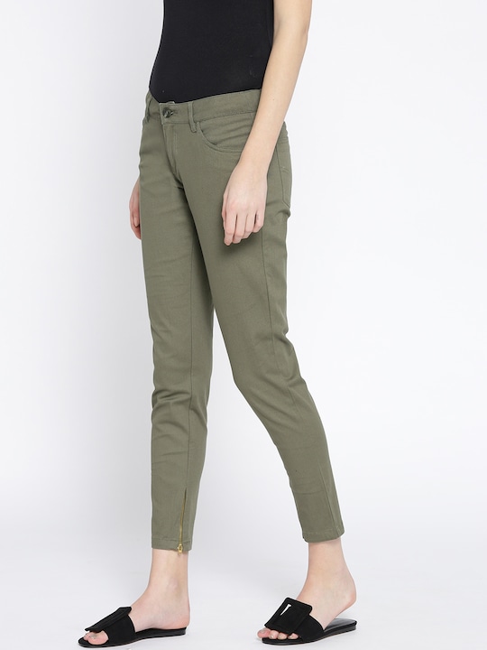 Wills Lifestyle Women Slim Fit Solid Cropped Trousers