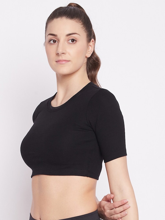 ATHLISIS Black Knitted Fitted Crop Top