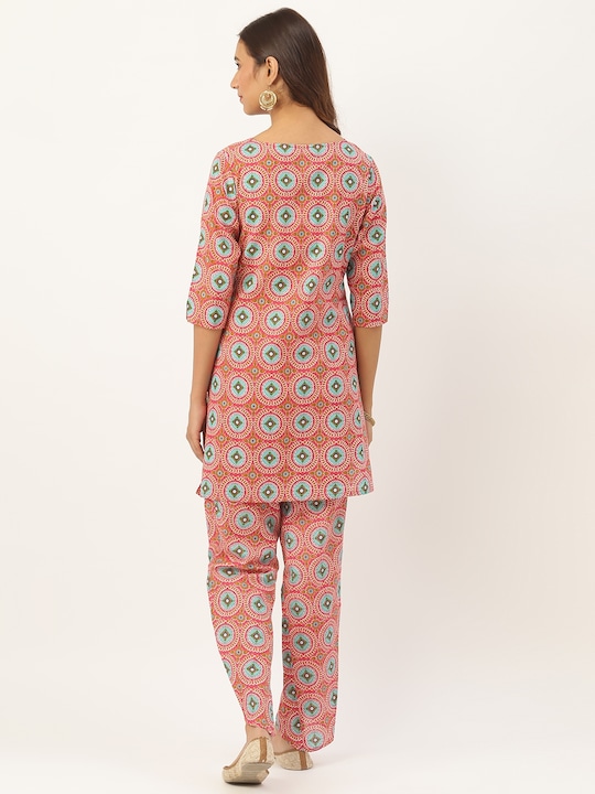 Aayna Women Printed Kurti with Trousers