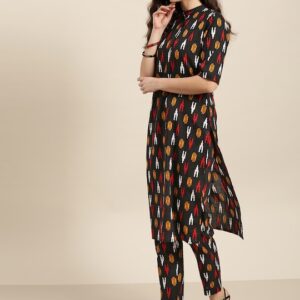 Sangria Women Pure Cotton Geometric Printed Kurta with Trousers