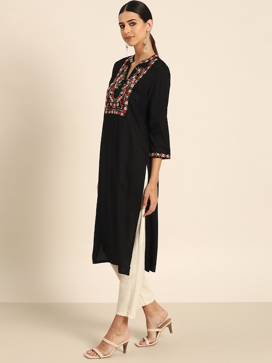 all about you Women Yoke Embroidered Straight Kurta