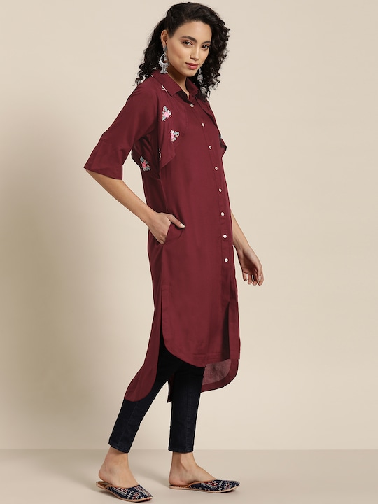 Sangria Women Solid Embroidered Detailed High-Low Straight Kurta