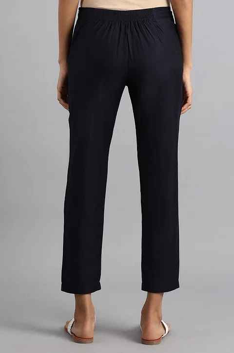 W Women Solid Slim Pant