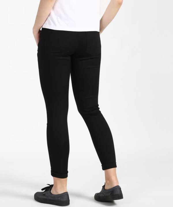 Denizen Levi"s Jogger Fit Women Black Jeans