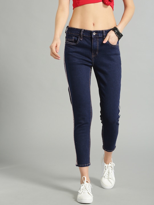 Roadster Women Skinny Fit Mid-Rise Clean Look Cropped Jeans