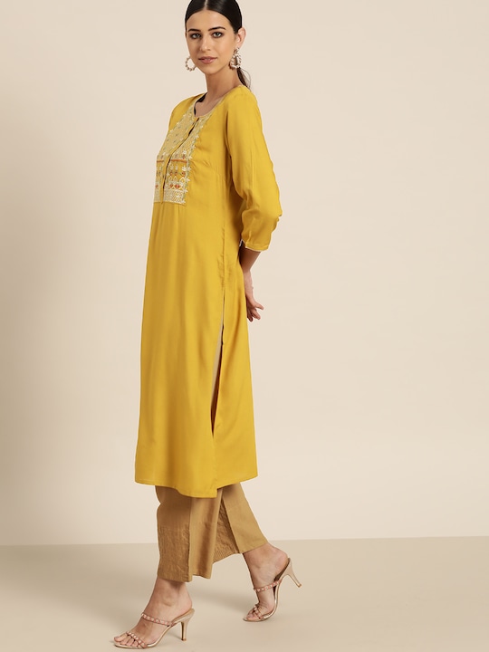 all about you Women Yoke Embroidered Straight Kurta