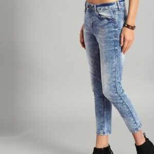 Roadster Women Skinny Fit Mid-Rise Clean Look Stretchable Jeans