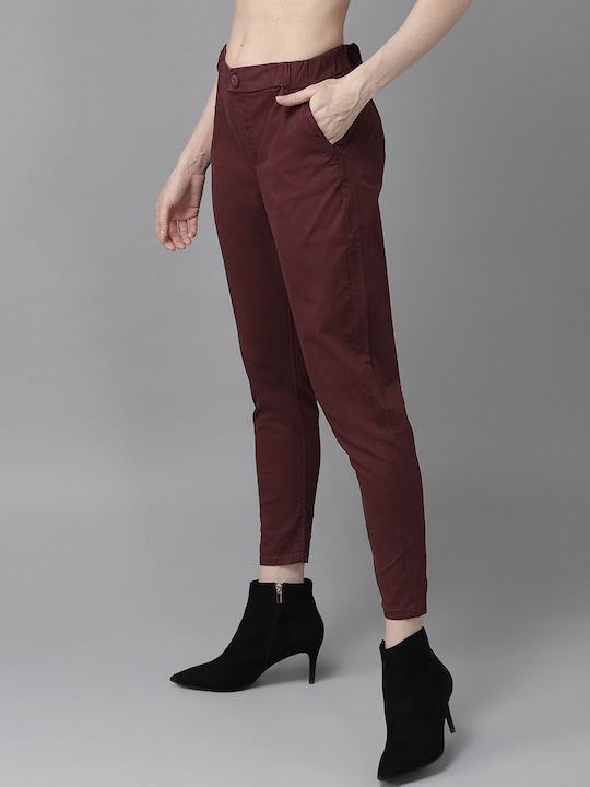 Roadster Women Regular Fit Solid Cropped Trousers