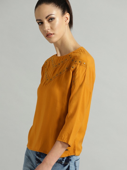 Roadster Women Solid Top