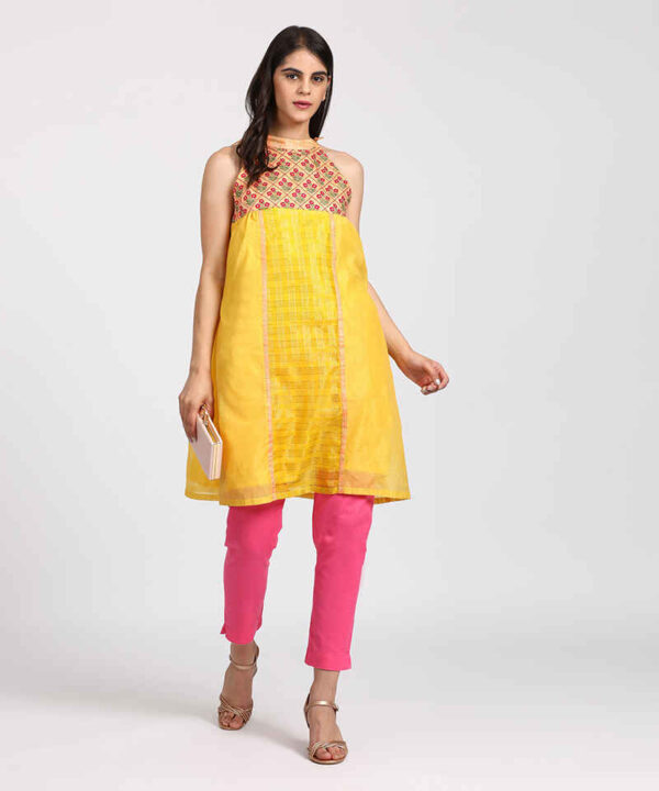 Rangriti Women Embroidered Polycotton Flared Kurta