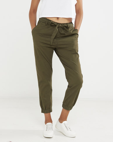 LEVIS WOMEN"S BELTED JET SET JOGGERS