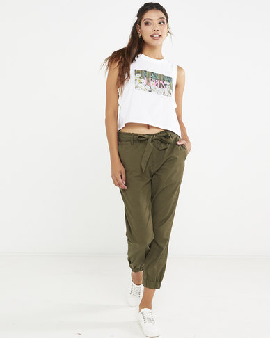 LEVIS WOMEN"S BELTED JET SET JOGGERS